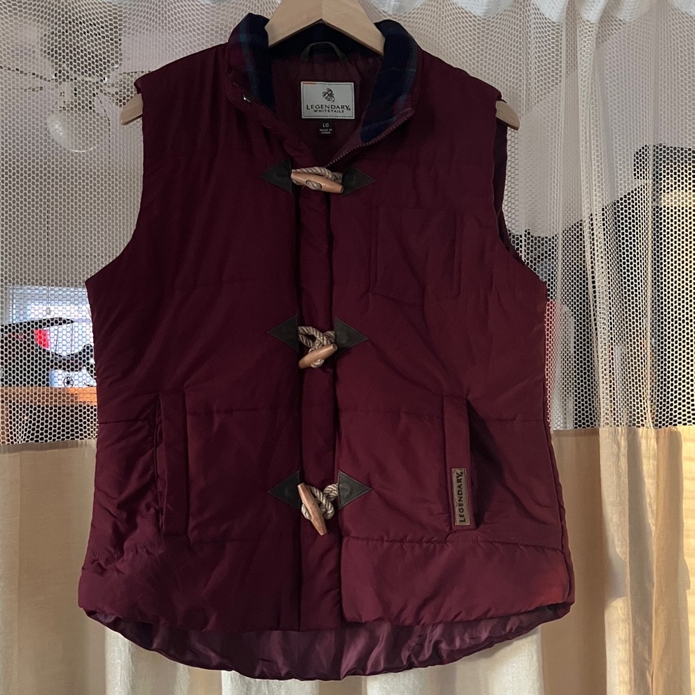 Legendary Whitetails Maroon Toggle Quilted Vest